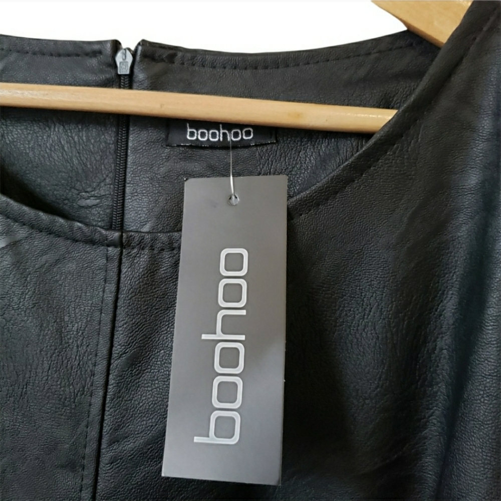 Boohoo plus black faux leather capsleeve shift dress size 22 - Picture 5 of 11